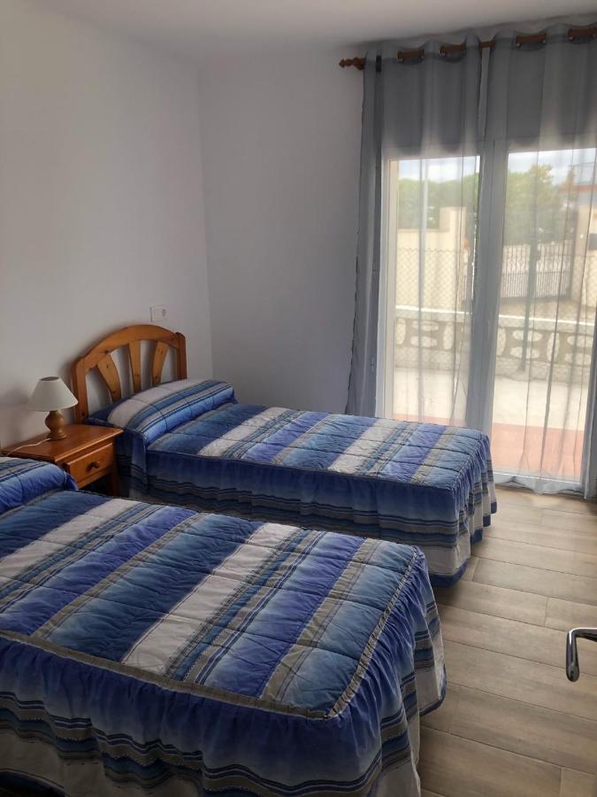Planta Baixa Amb Jardi I Vistes Al Mar Daire Llança Dış mekan fotoğraf